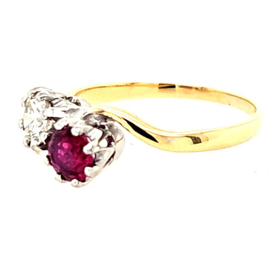 Pre Owned 18ct Ruby and Diamond Ring ZR621